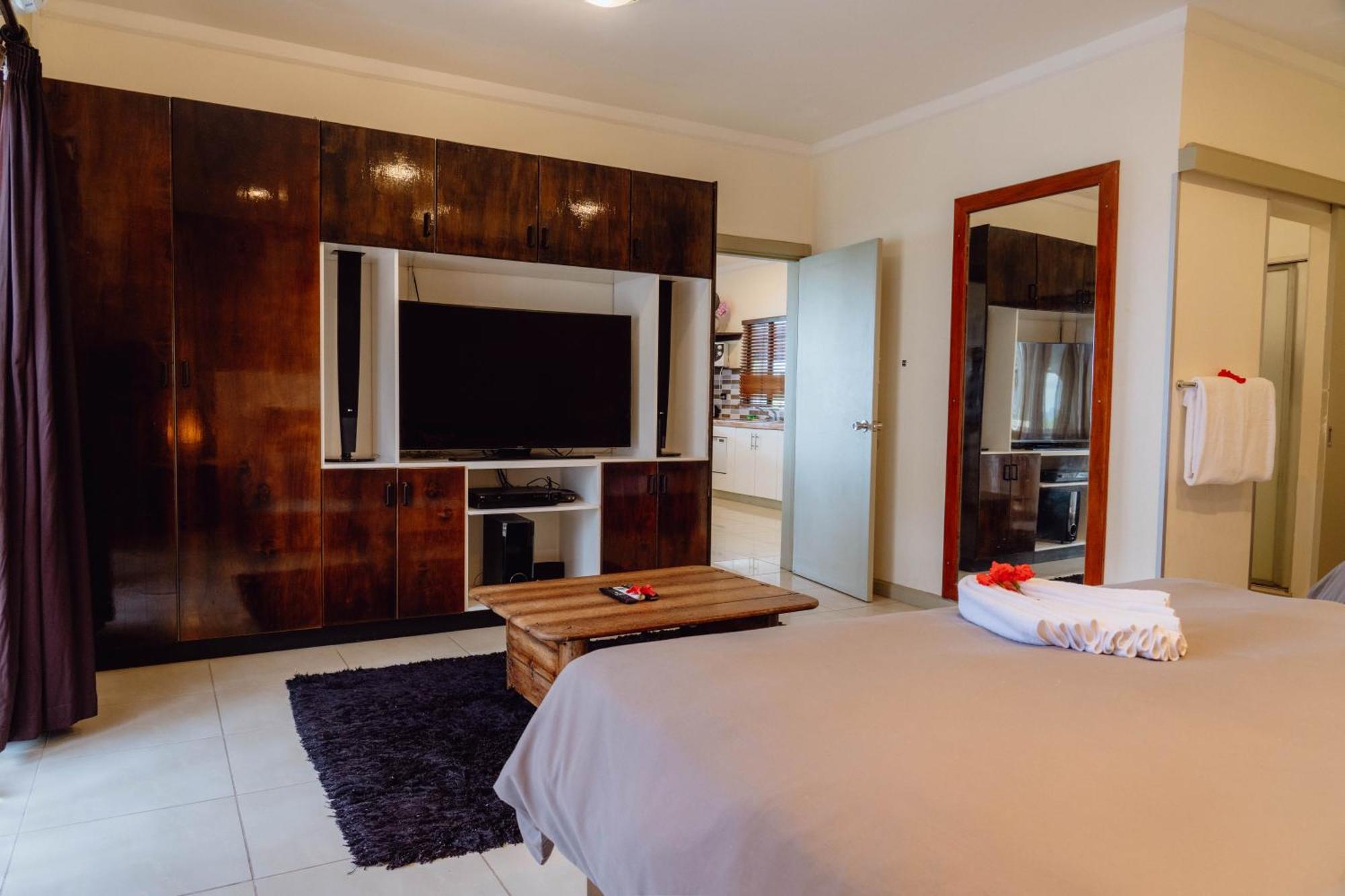 Smugglers Cove Beach Resort & Hotel Nadi Exterior foto