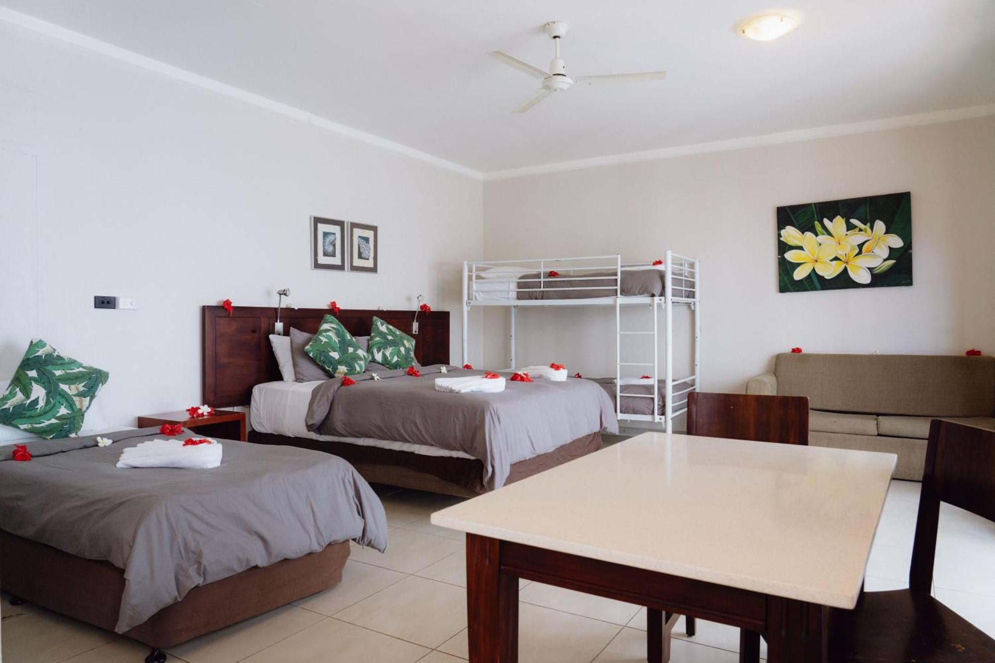 Smugglers Cove Beach Resort & Hotel Nadi Exterior foto