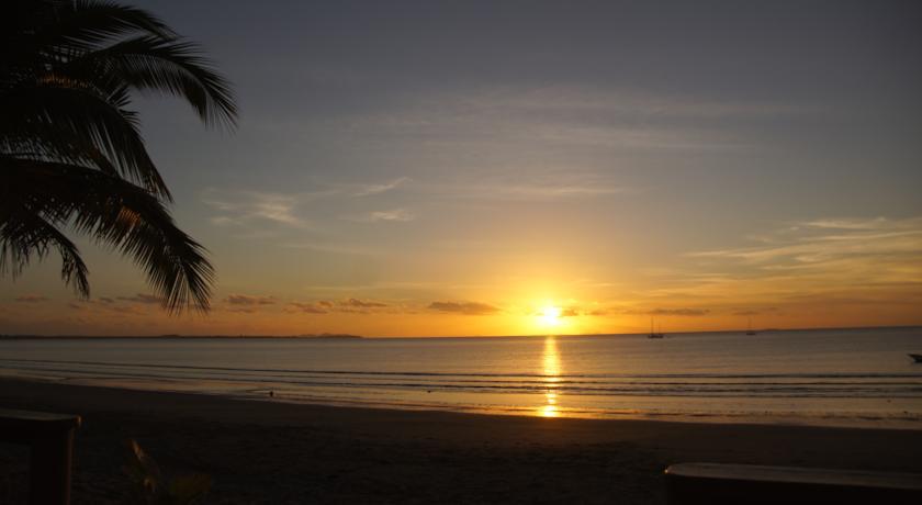 Smugglers Cove Beach Resort & Hotel Nadi Exterior foto